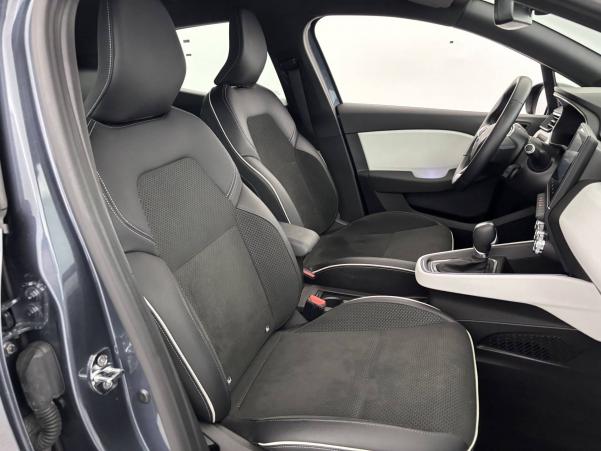 Vente en ligne Renault Clio 5 Clio E-Tech 140 au prix de 17 990 €