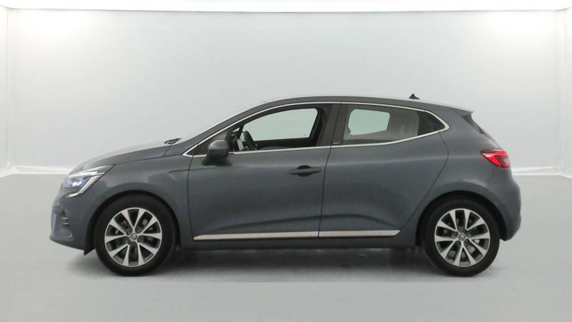 Vente en ligne Renault Clio 5 Clio E-Tech 140 au prix de 17 990 €