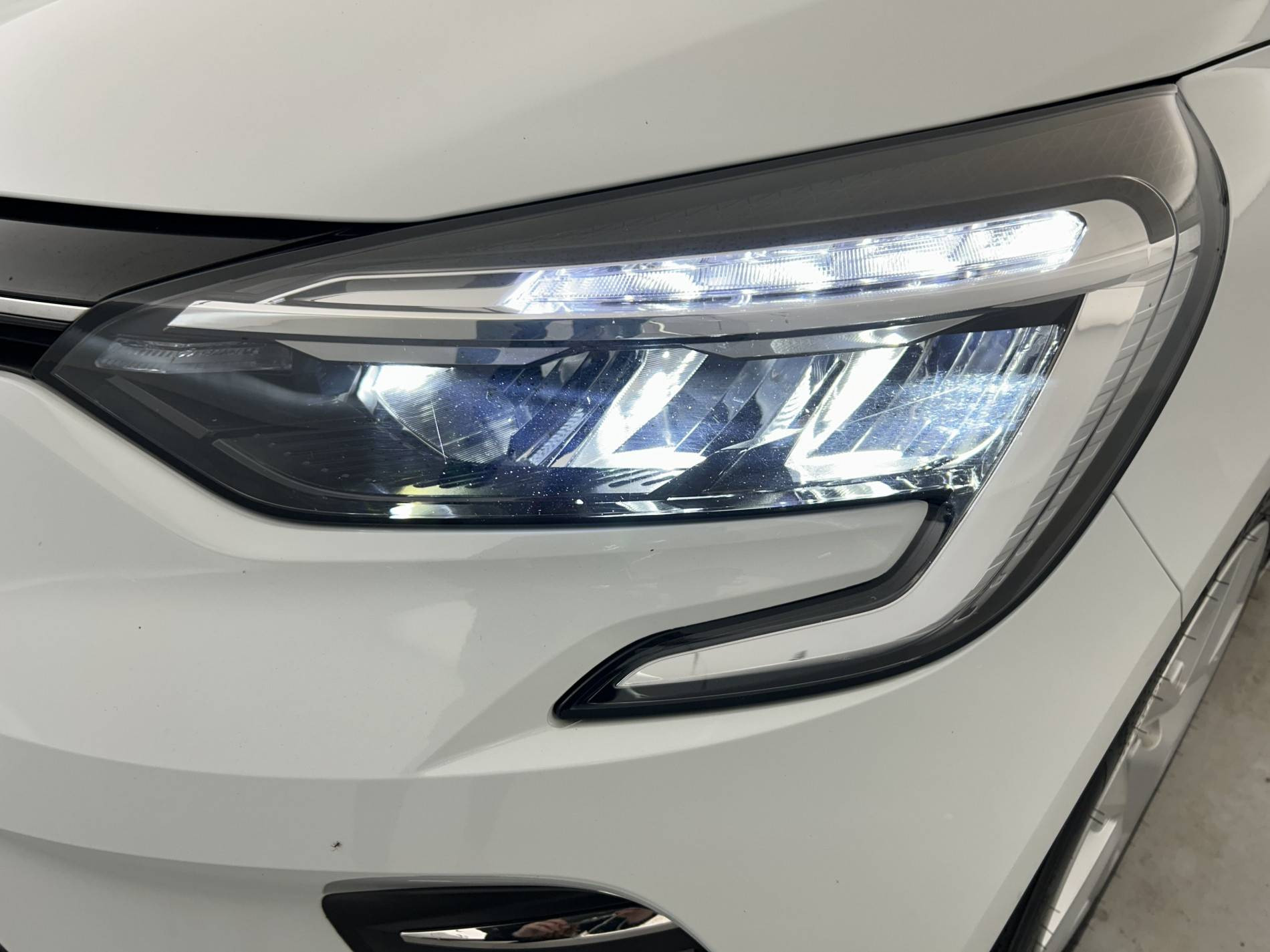 Vente en ligne Renault Clio 5 Clio TCe 100 GPL - 21N au prix de 13 490 €