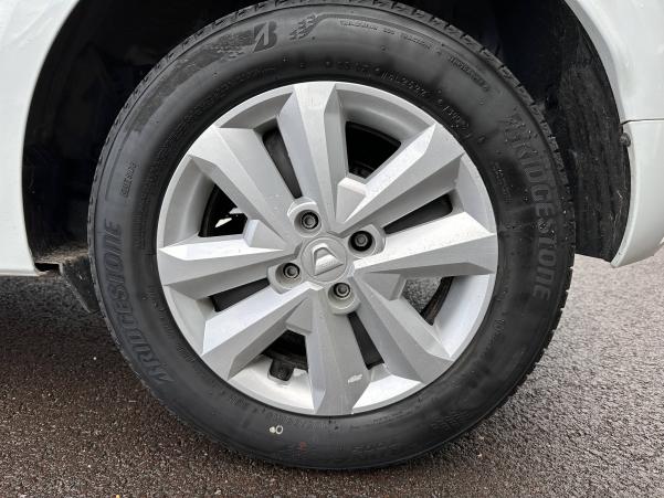 Vente en ligne Dacia Sandero  ECO-G 100 - 22B au prix de 13 490 €