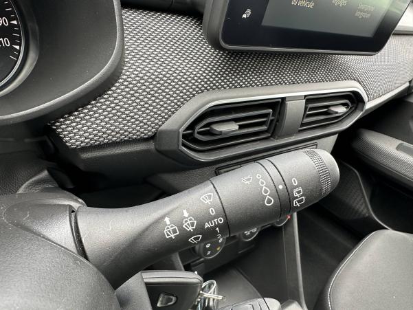 Vente en ligne Dacia Sandero  ECO-G 100 - 22B au prix de 13 490 €