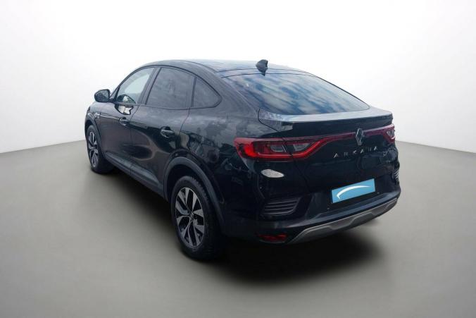 Vente en ligne Renault Arkana  E-Tech hybride 145 - 22 au prix de 21 898 €