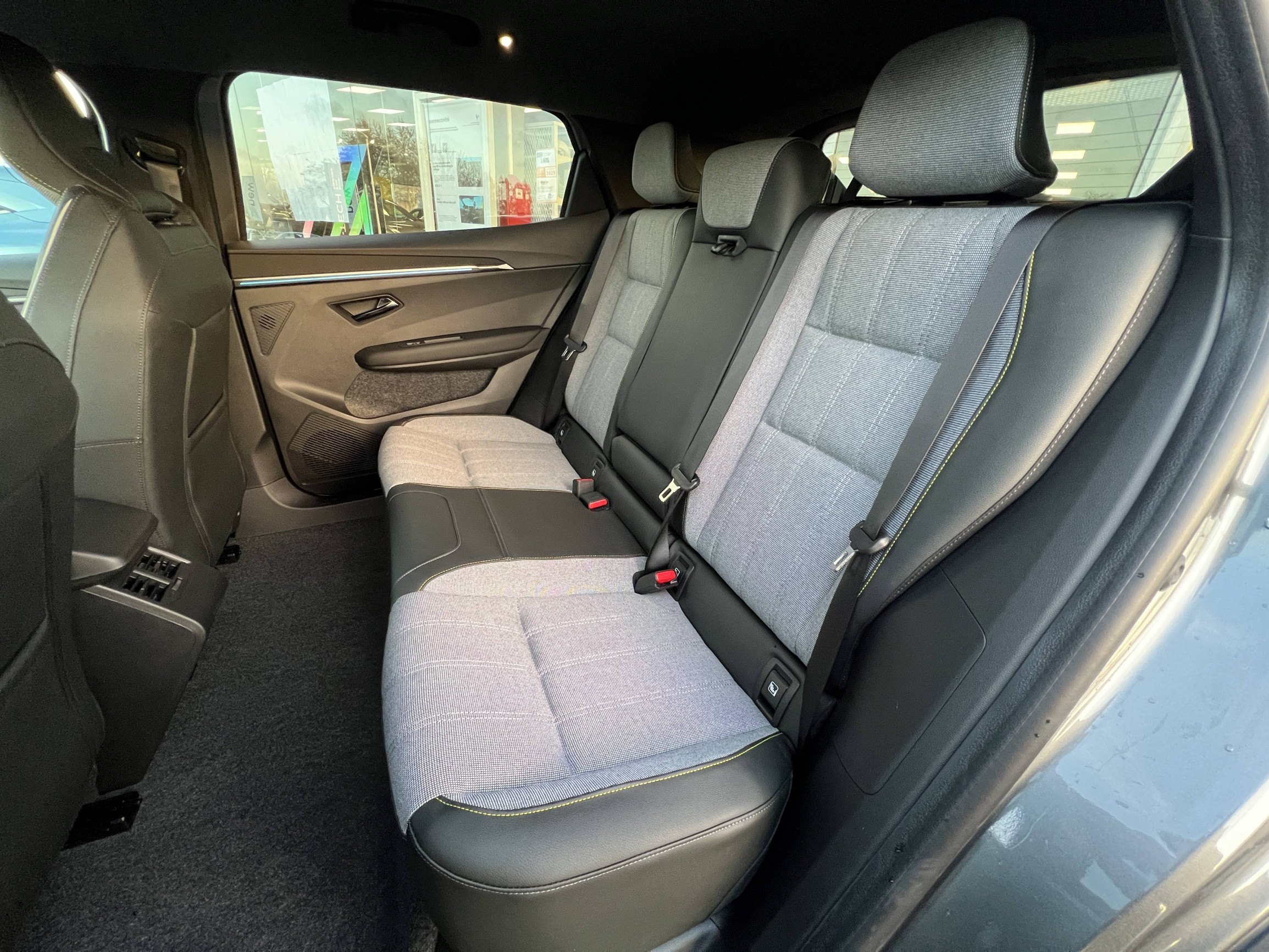 Vente en ligne Renault Scenic E-Tech  220 ch grande autonomie au prix de 43 500 €