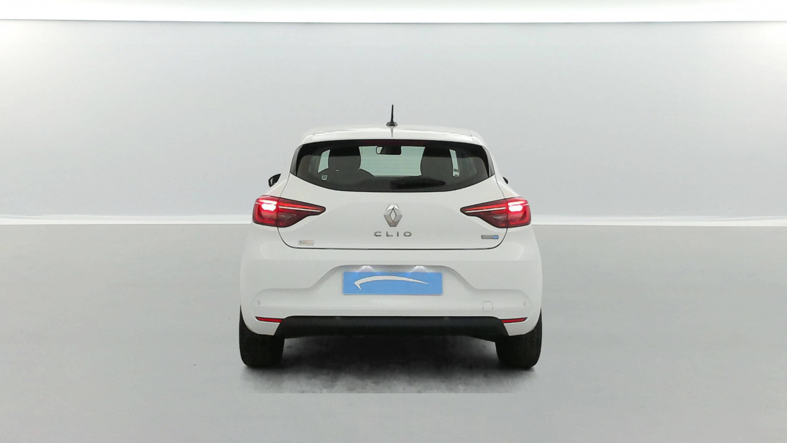 Vente en ligne Renault Clio 5 Clio E-Tech 140 - 21N au prix de 15 490 €