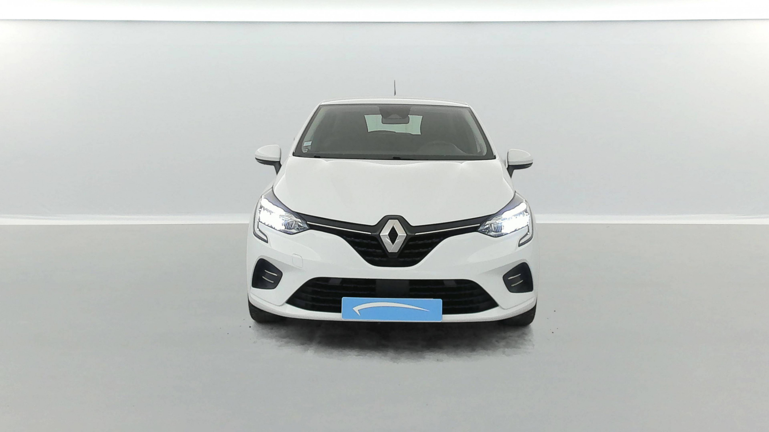 Vente en ligne Renault Clio 5 Clio E-Tech 140 - 21N au prix de 15 490 €