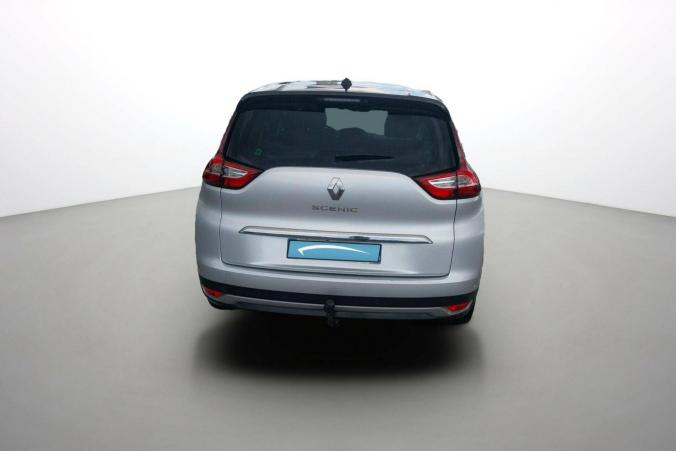 Vente en ligne Renault Grand Scenic 4 Grand Scenic Blue dCi 120 - 21 au prix de 18 990 €