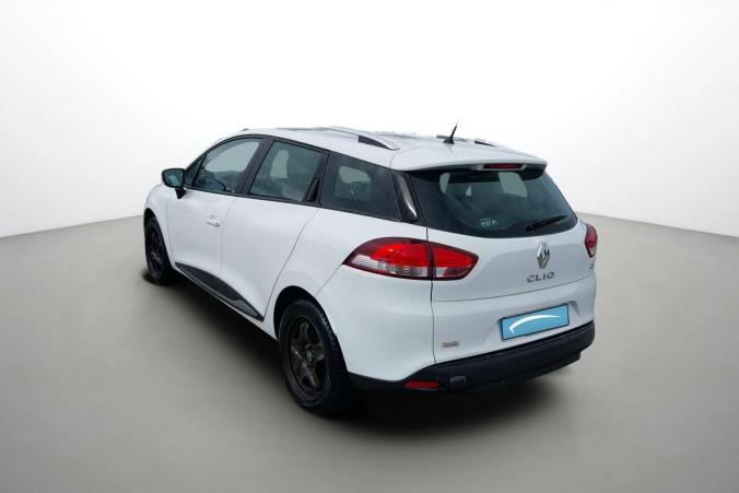 Vente en ligne Renault Clio 4 Estate Clio Estate IV dCi 90 eco2 90g au prix de 9 490 €