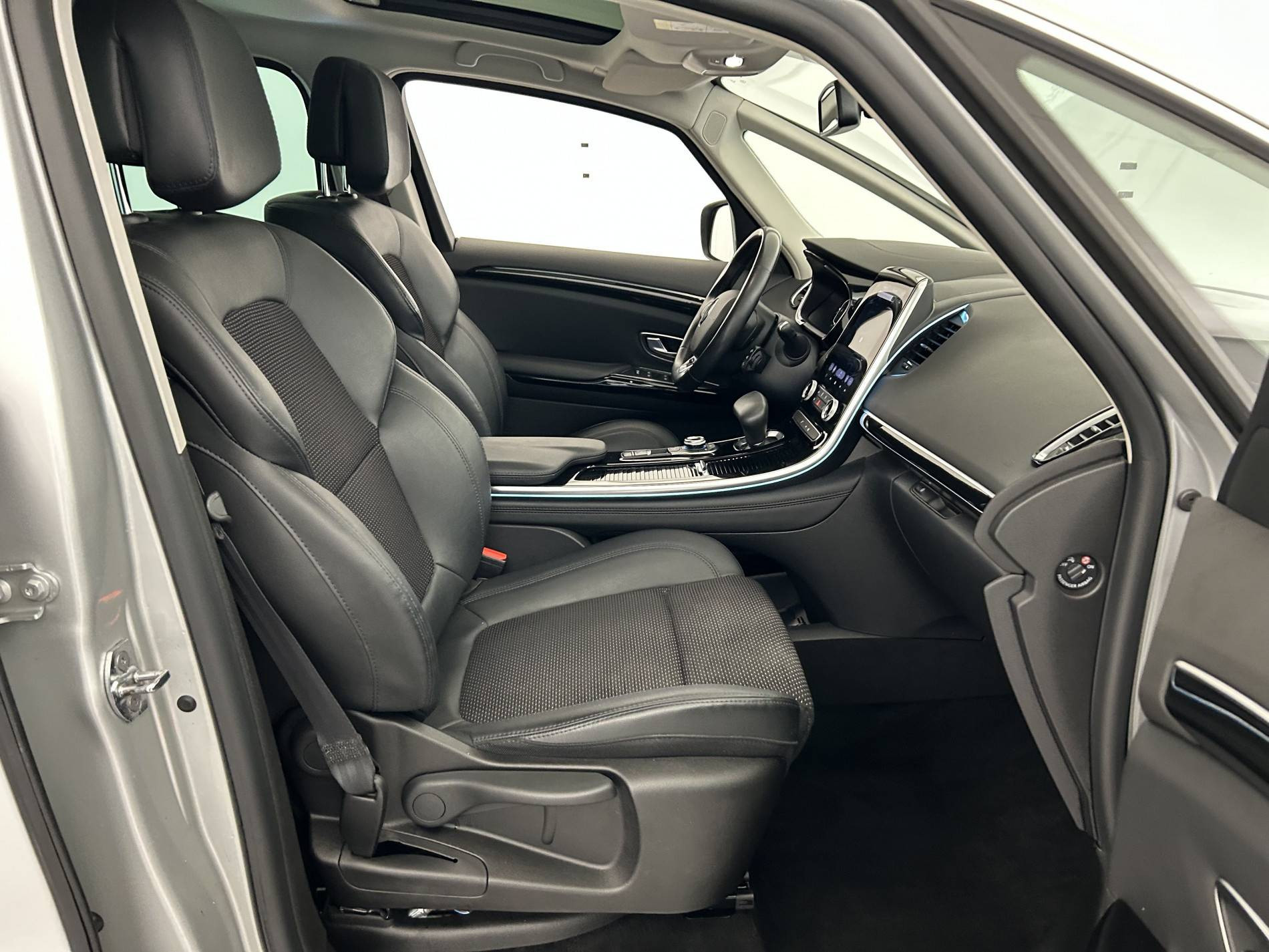 Vente en ligne Renault Espace 5 Espace Blue dCi 160 EDC au prix de 24 990 €