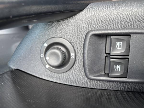 Vente en ligne Renault Kangoo  Blue dCi 95 au prix de 11 590 €