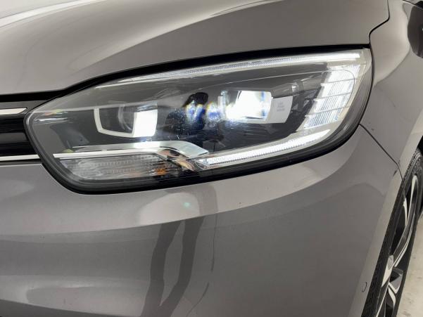 Vente en ligne Renault Scenic 4 Scenic TCe 140 FAP au prix de 14 690 €