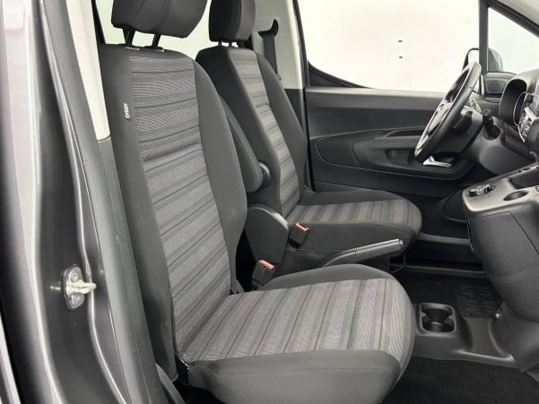 Vente en ligne Opel Combo Life  L1H1 1.5 Diesel 130 ch BVA8 Start/Stop au prix de 22 990 €