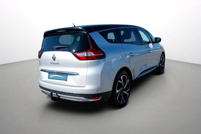 Vente en ligne Renault Grand Scenic 4 Grand Scenic Blue dCi 120 EDC au prix de 21 990 €