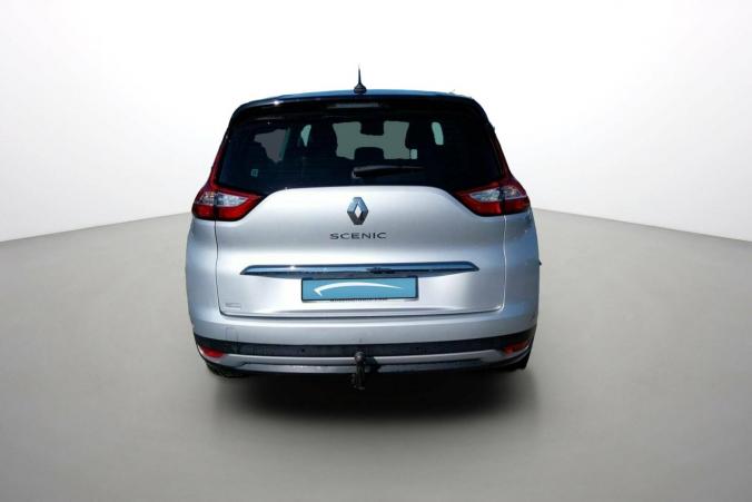 Vente en ligne Renault Grand Scenic 4 Grand Scenic Blue dCi 120 EDC au prix de 21 990 €