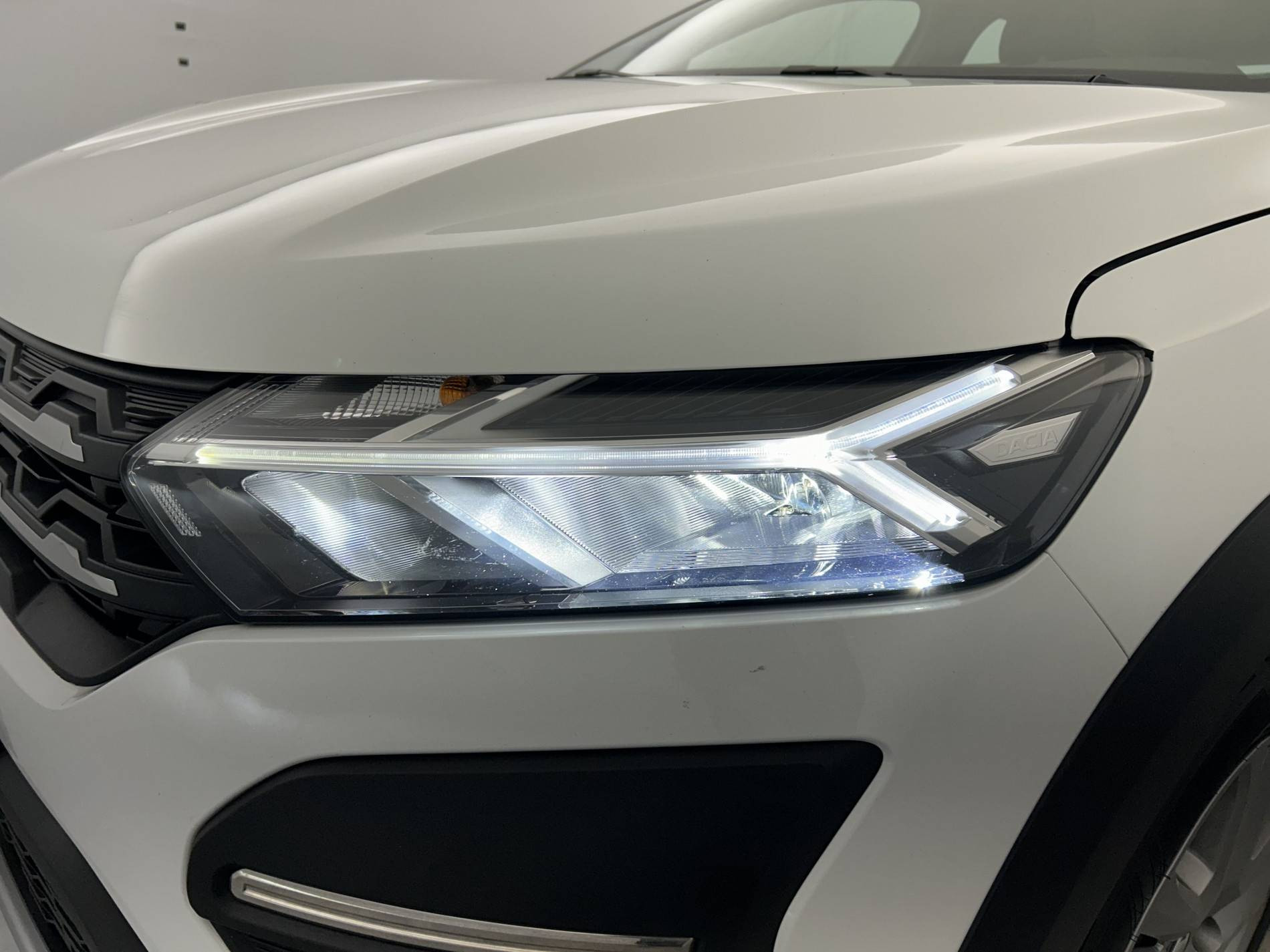 Vente en ligne Dacia Sandero  ECO-G 100 - 22 au prix de 13 790 €