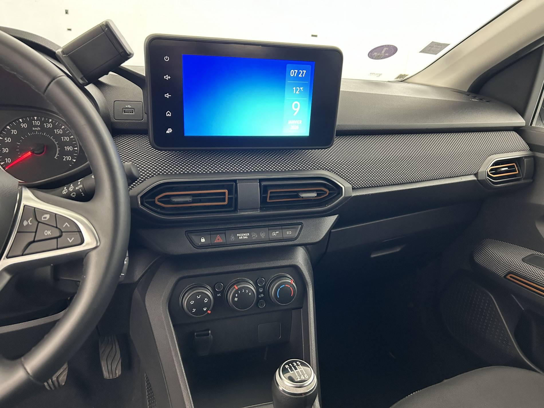 Vente en ligne Dacia Sandero  ECO-G 100 - 22 au prix de 13 790 €