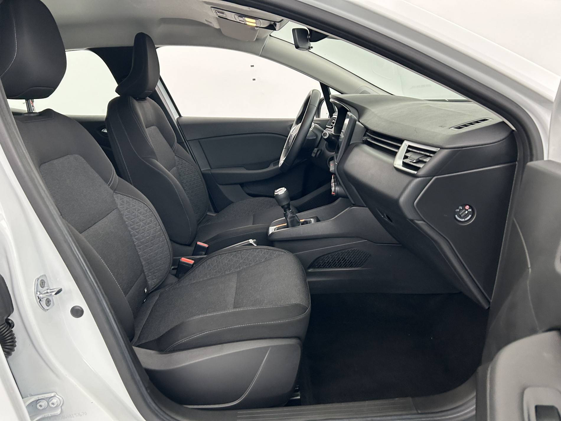 Vente en ligne Renault Clio 5 Clio TCe 100 au prix de 11 990 €