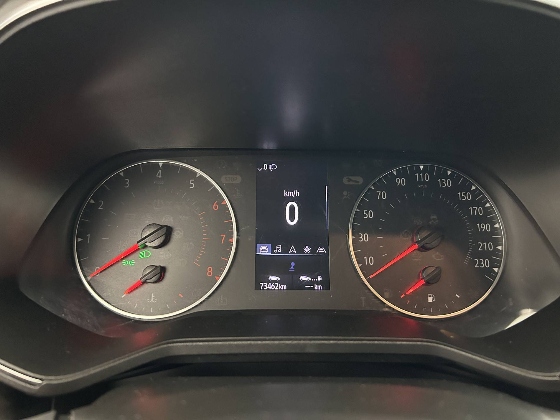 Vente en ligne Renault Clio 5 Clio TCe 100 au prix de 11 990 €