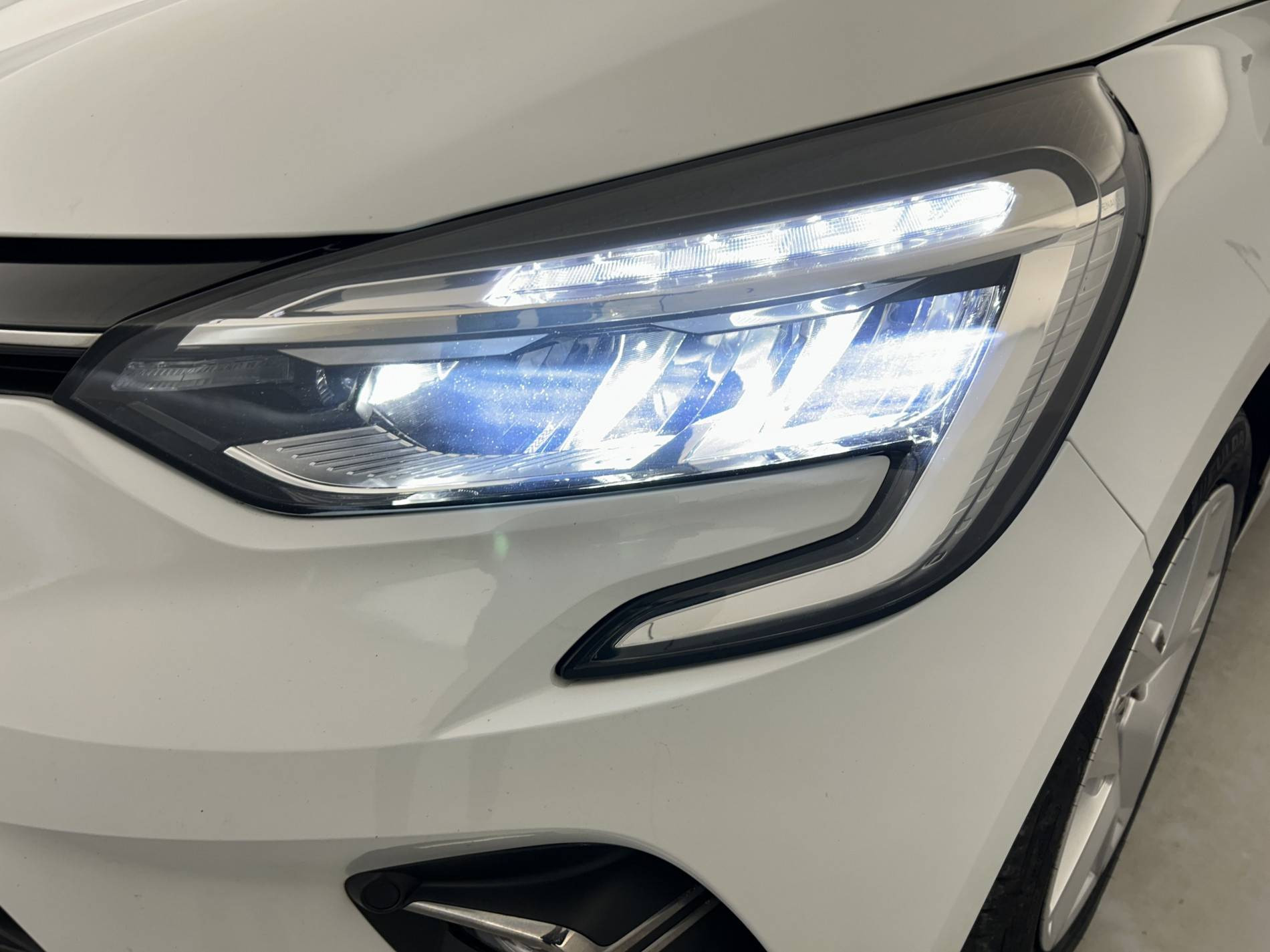 Vente en ligne Renault Clio 5 Clio TCe 100 au prix de 11 990 €