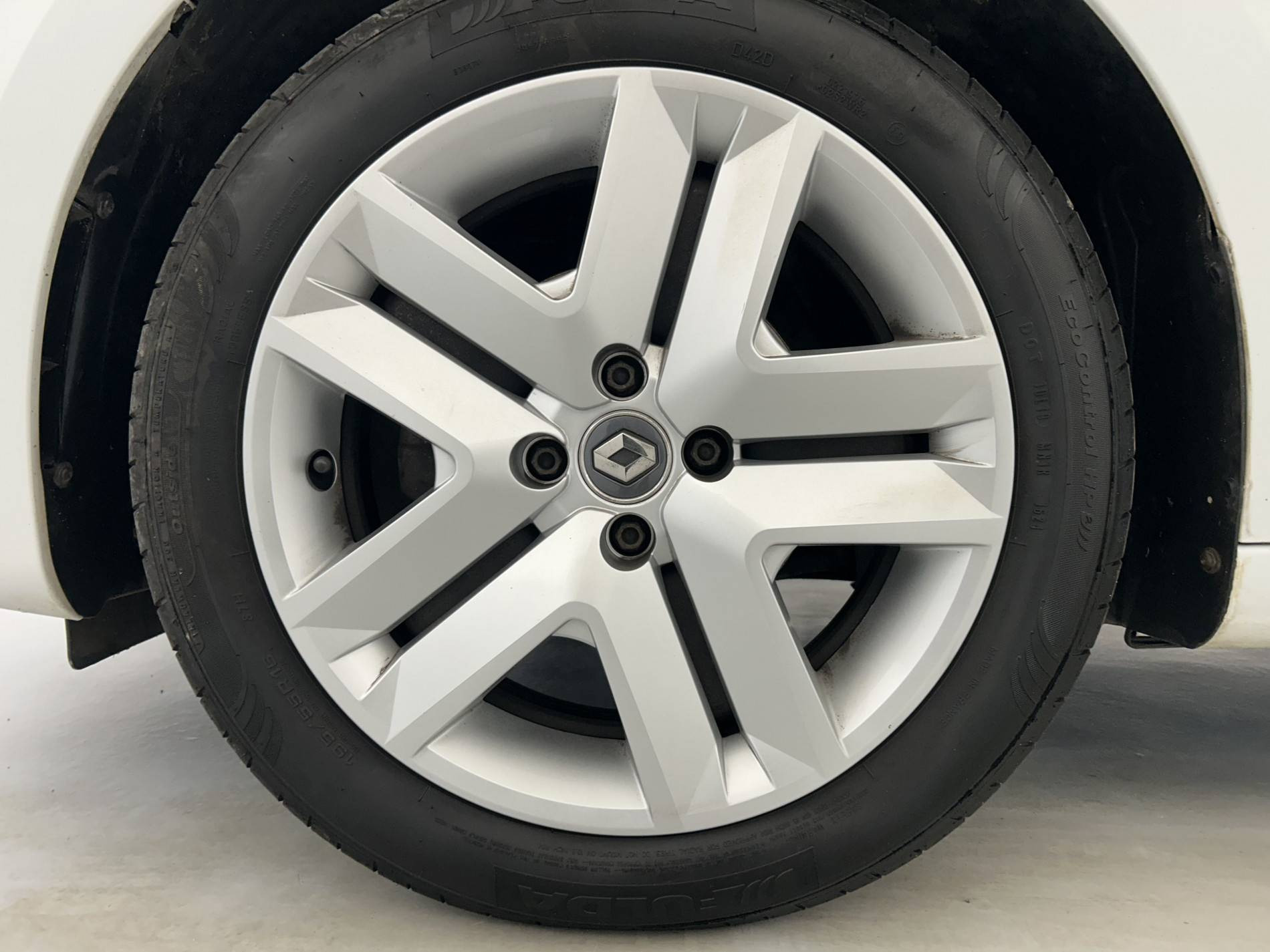 Vente en ligne Renault Clio 5 Clio TCe 100 au prix de 11 990 €