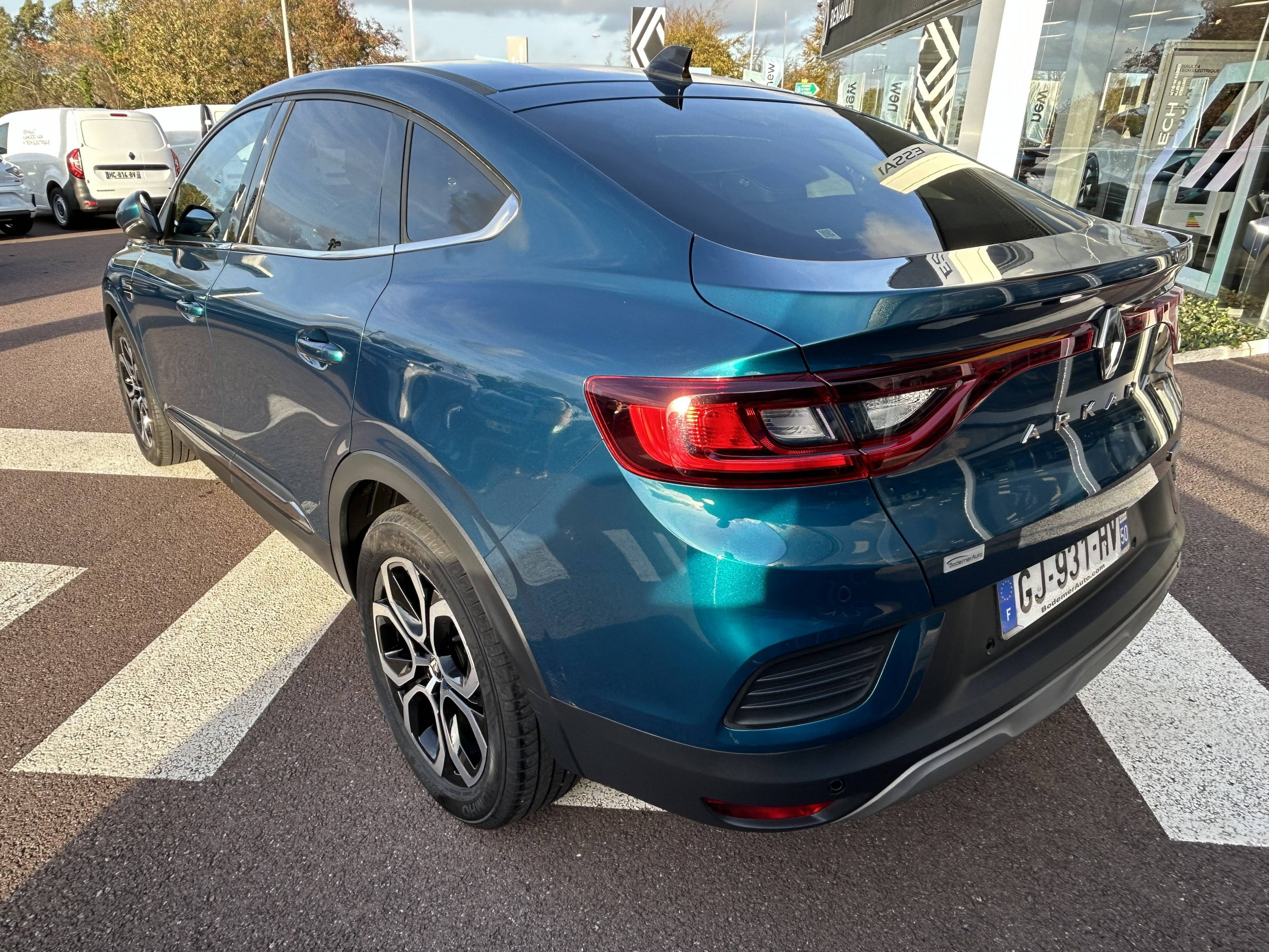 Vente en ligne Renault Arkana  E-Tech 145 - 21B au prix de 21 990 €