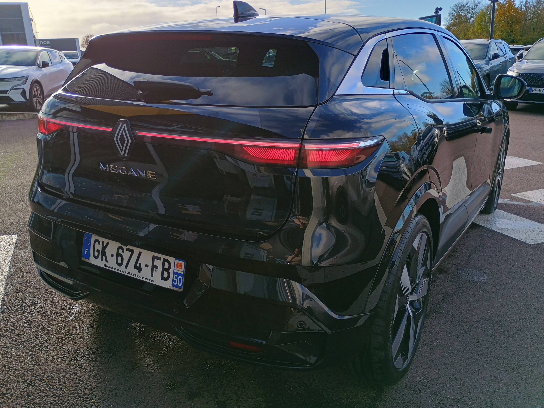 Vente en ligne Renault Megane E-Tech  EV60 220 ch super charge au prix de 23 990 €