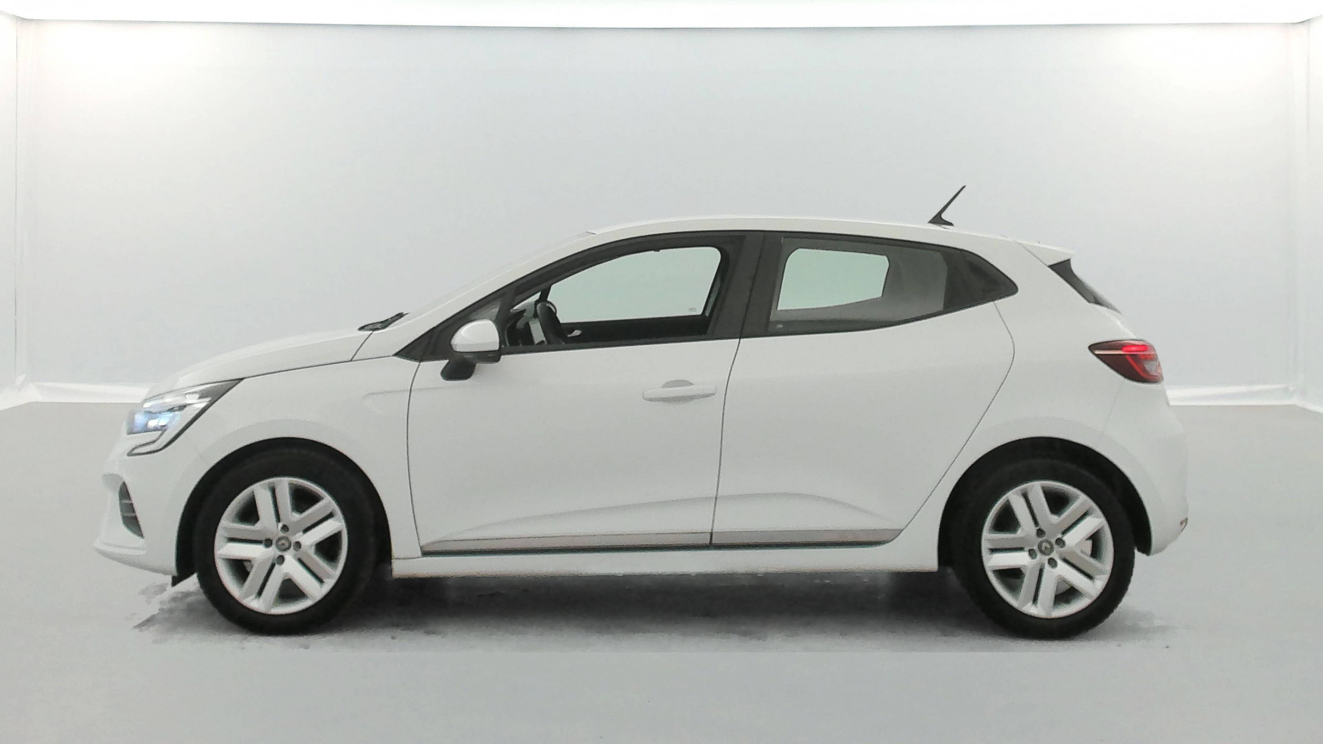 Vente en ligne Renault Clio 5 Clio TCe 100 GPL - 21 au prix de 12 590 €