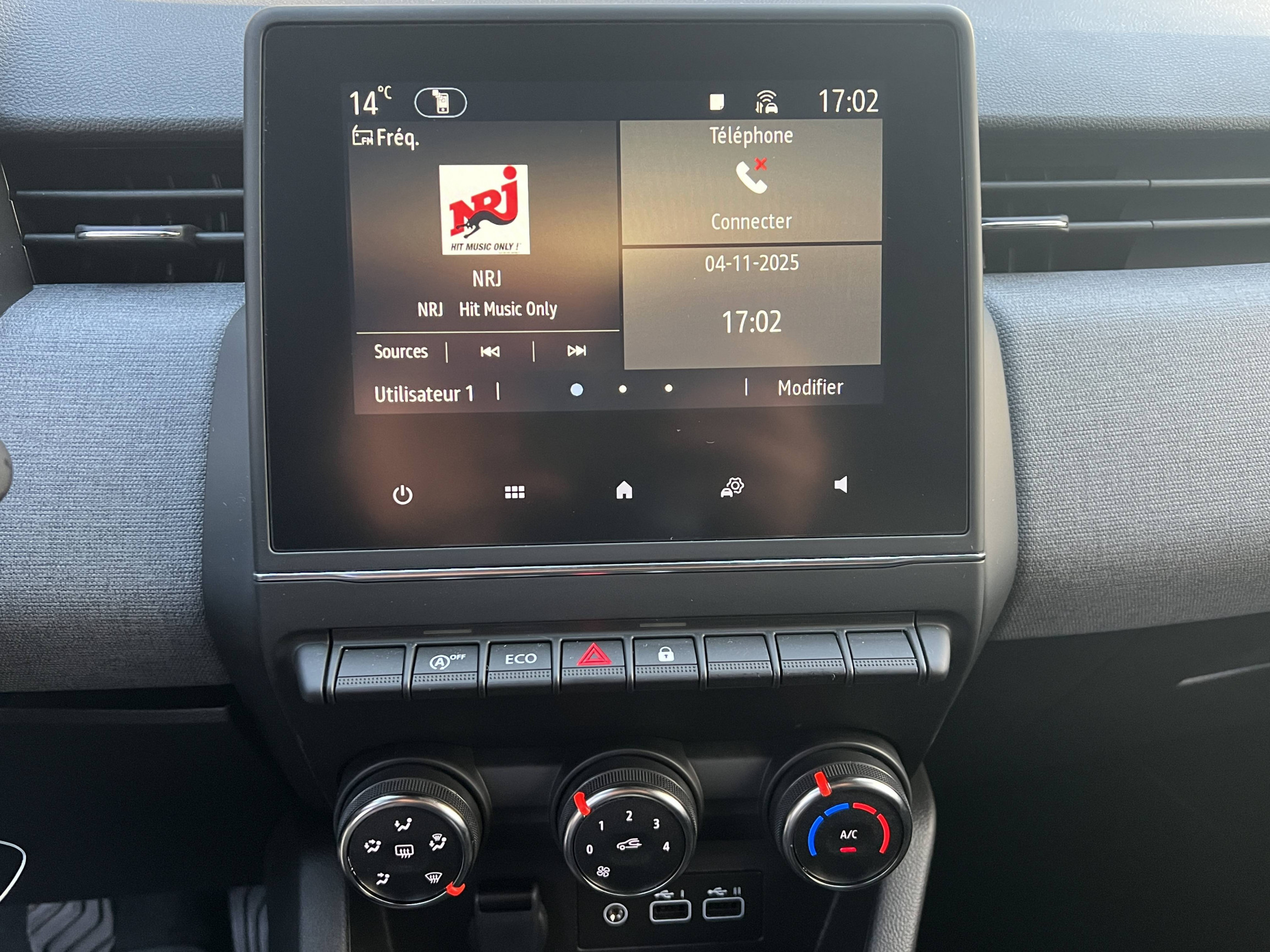 Vente en ligne Renault Clio 5 Clio Eco-G 100 ch au prix de 18 790 €