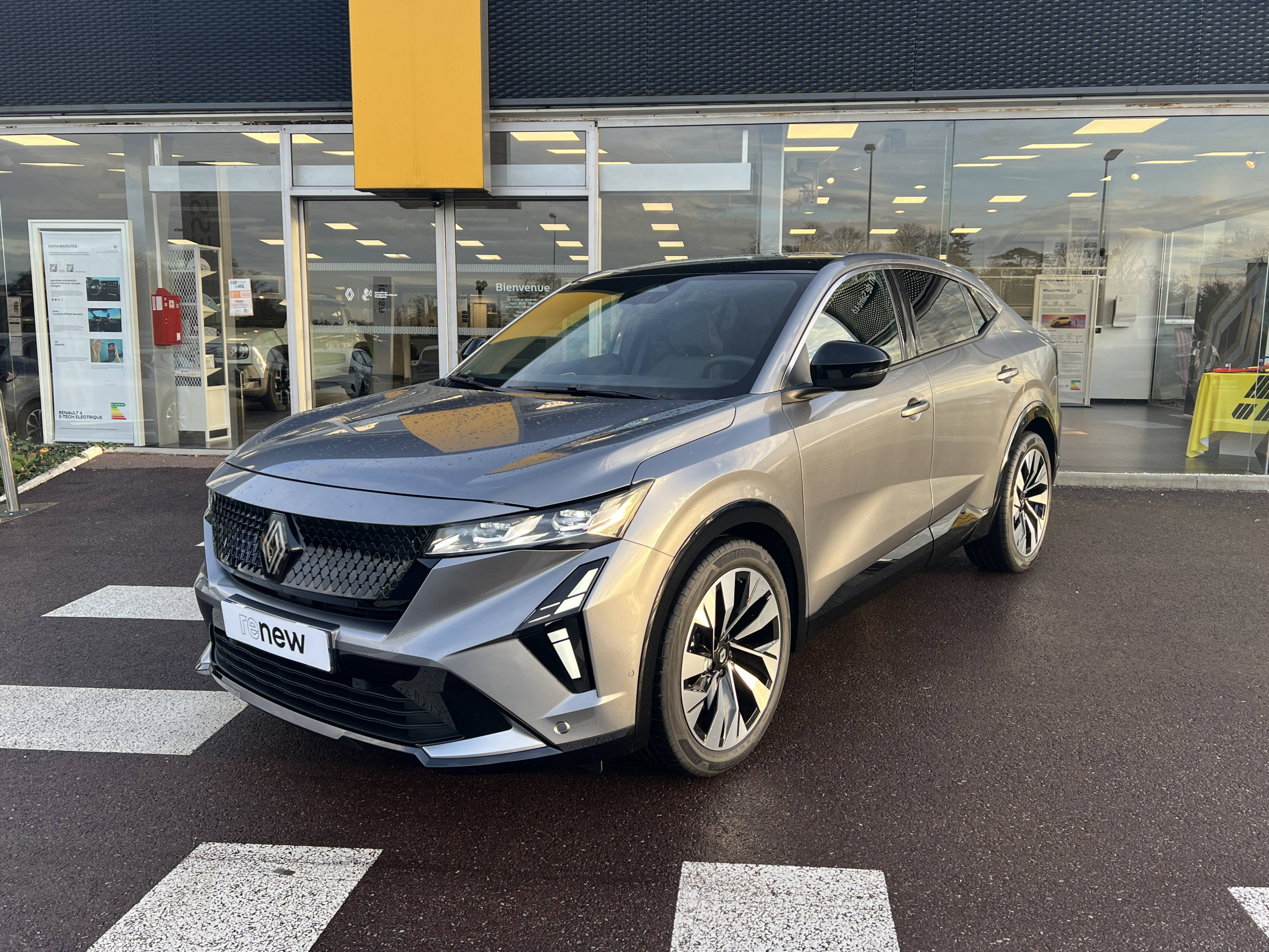 Renault Rafale  E-Tech full hybrid 200ch occasion de 2025 en vente à Saint-Lô