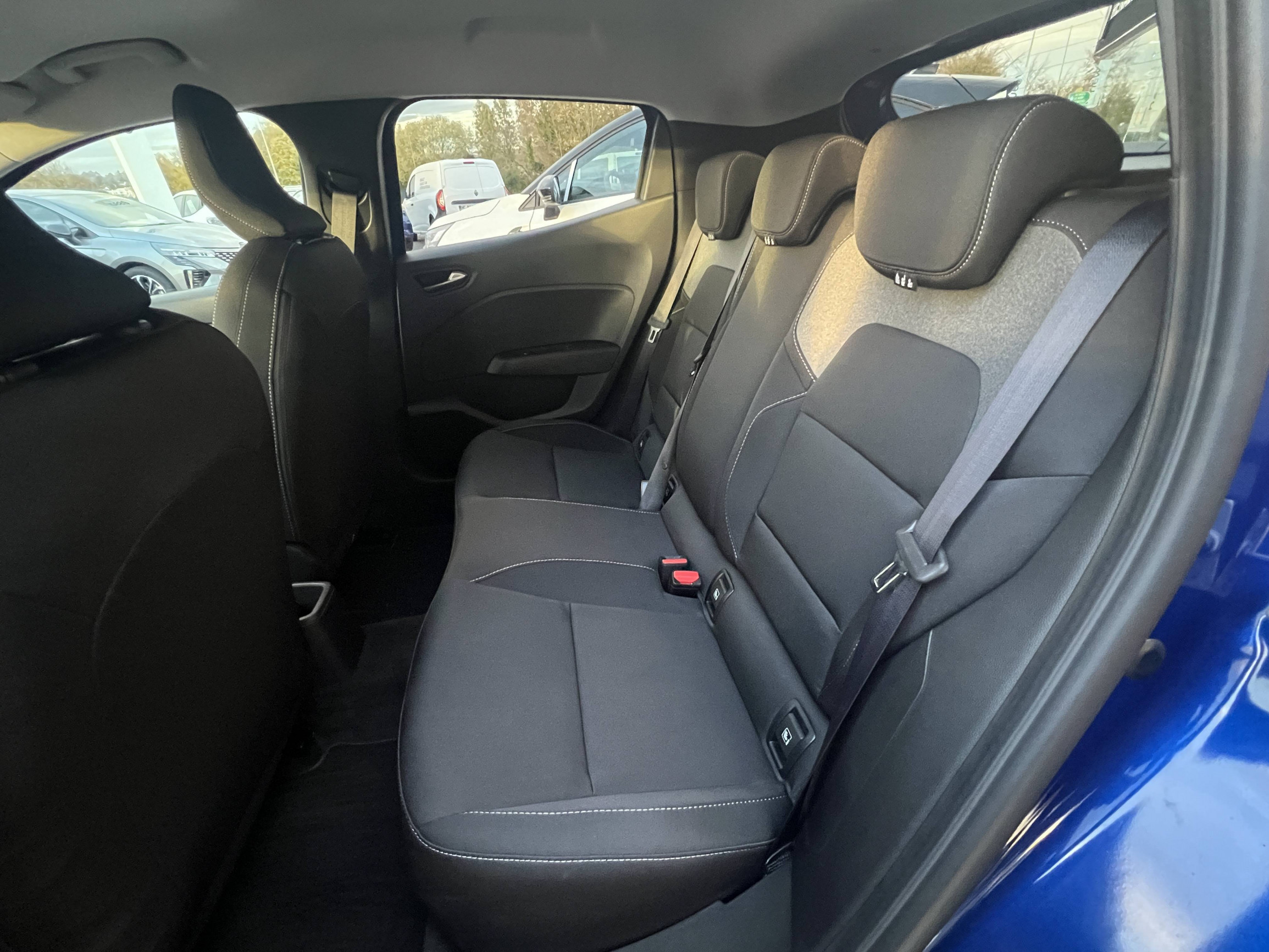 Vente en ligne Renault Clio 5 Clio Eco-G 100 ch au prix de 18 790 €