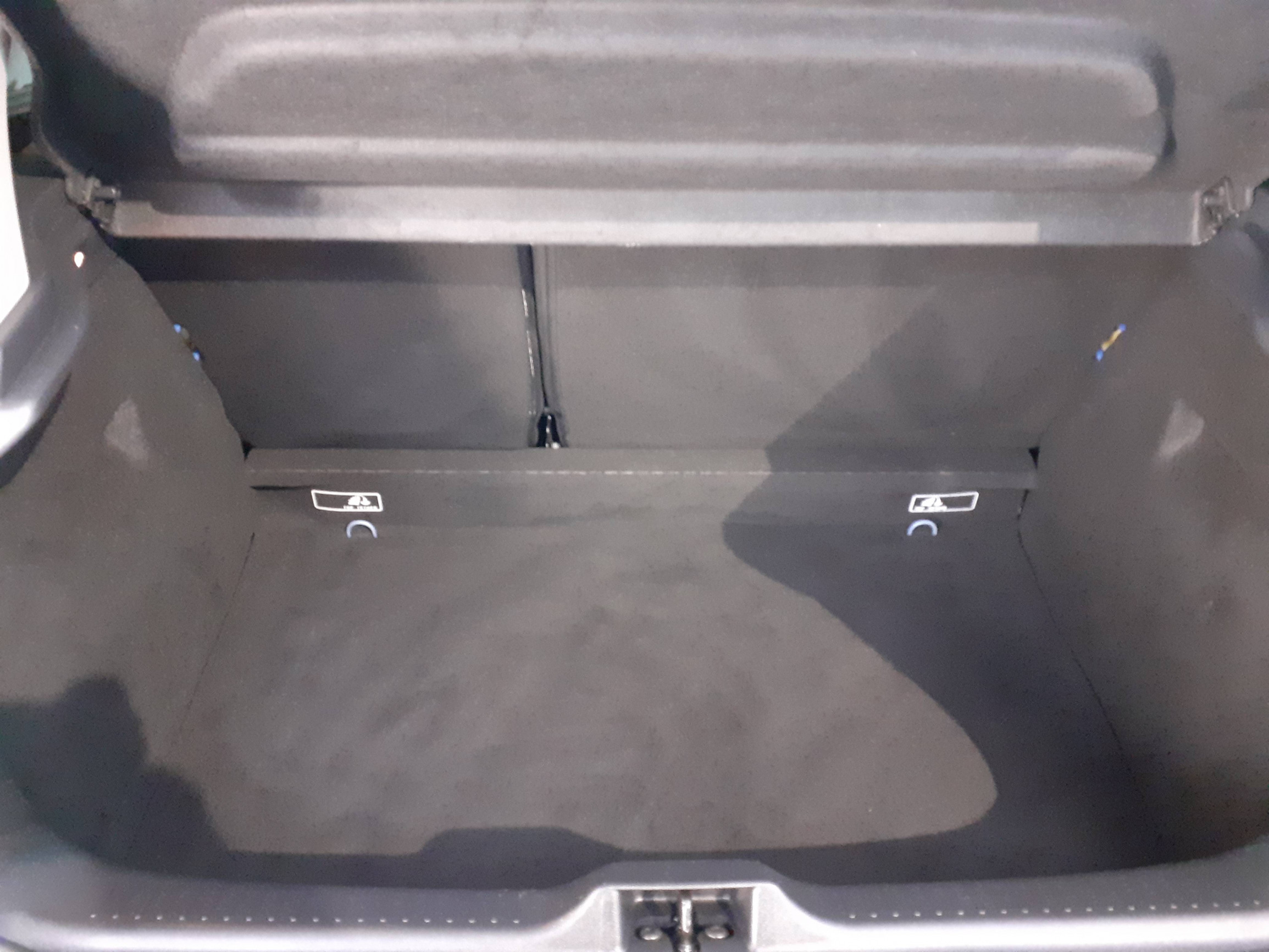 Vente en ligne Renault Clio 4 Clio TCe 90 E6C au prix de 10 690 €