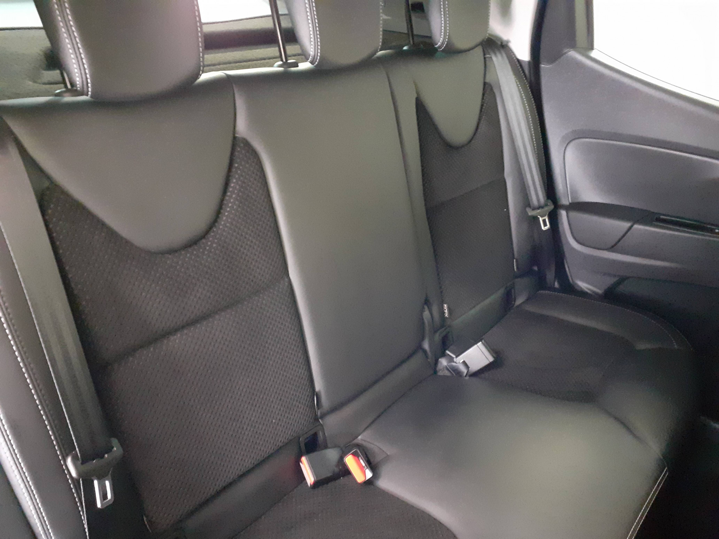 Vente en ligne Renault Clio 4 Clio TCe 90 E6C au prix de 10 690 €