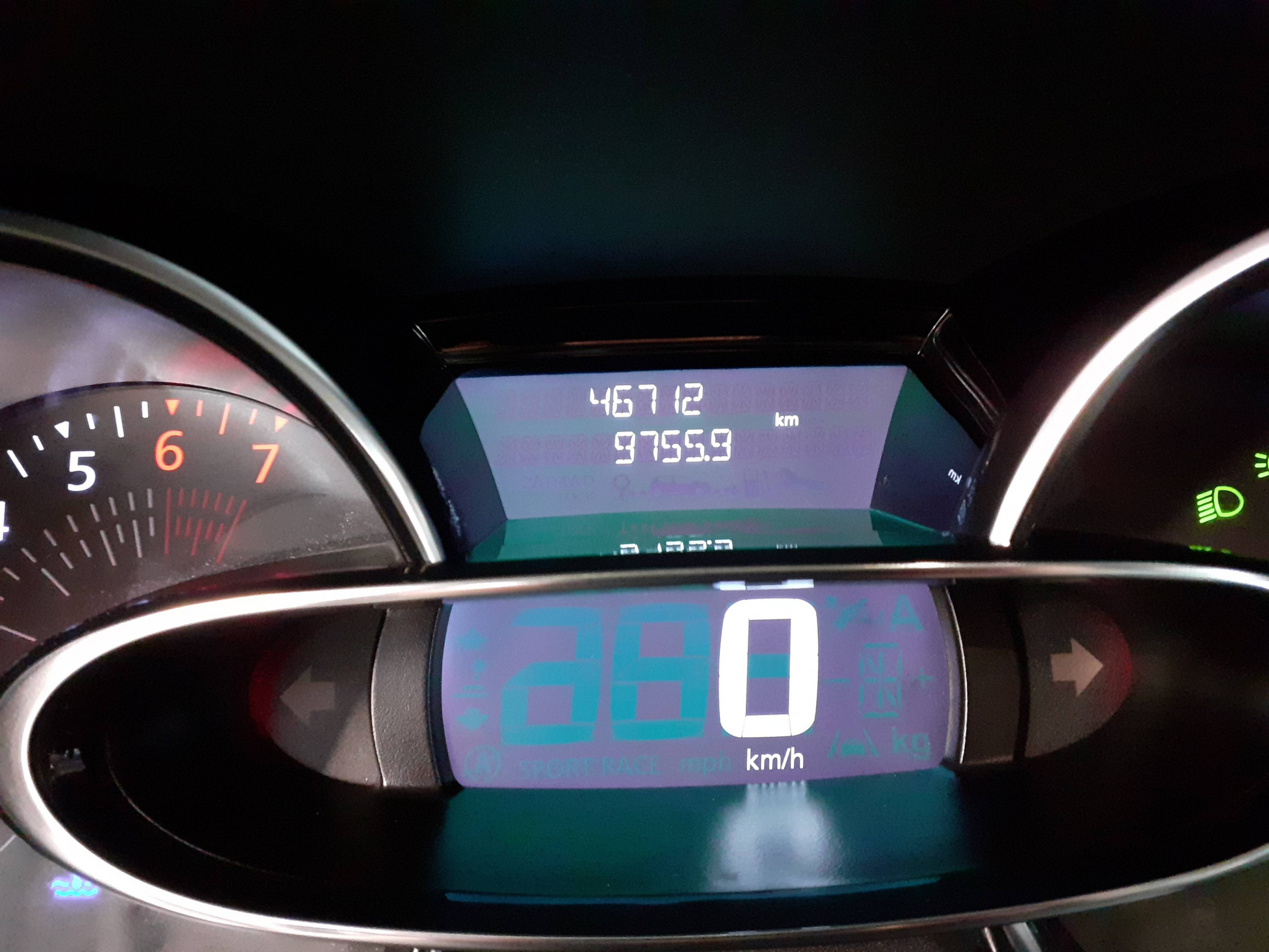 Vente en ligne Renault Clio 4 Clio TCe 90 E6C au prix de 10 690 €