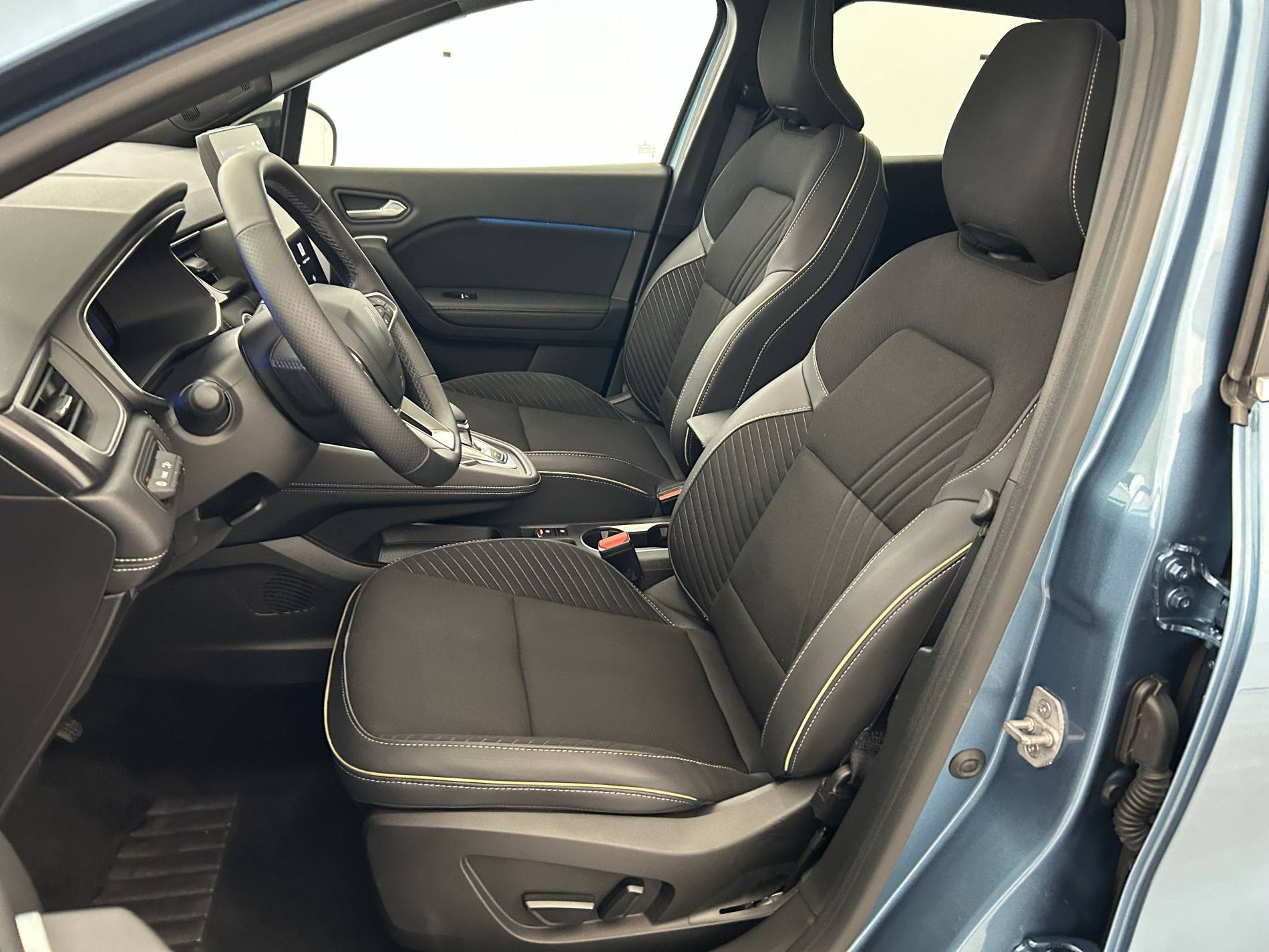 Vente en ligne Renault Symbioz  E-Tech full hybrid 145 au prix de 31 990 €