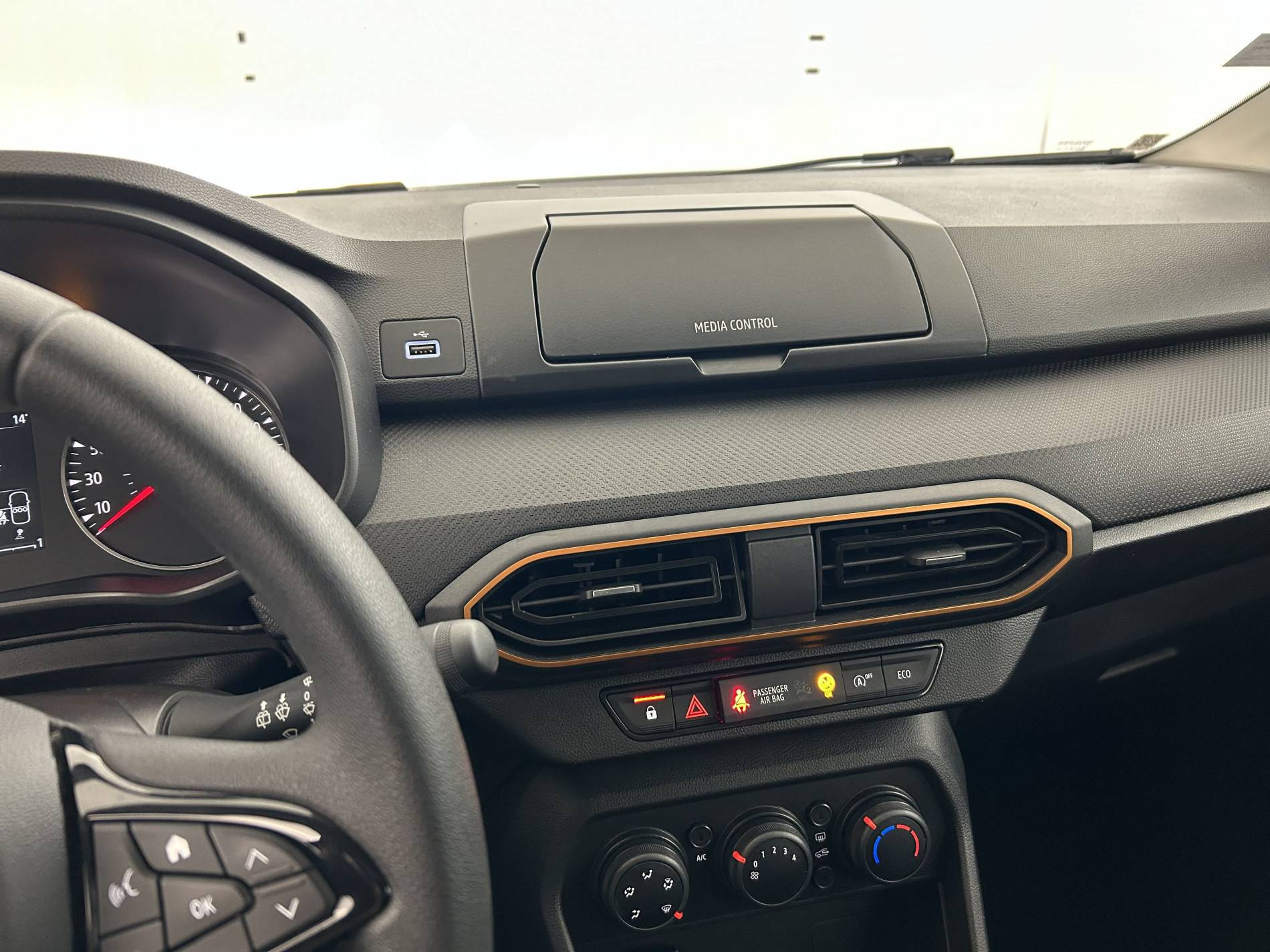 Vente en ligne Dacia Sandero 3  ECO-G 100 au prix de 11 790 €