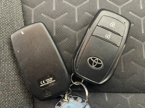 Vente en ligne Toyota Yaris Cross  116h 2WD au prix de 21 990 €