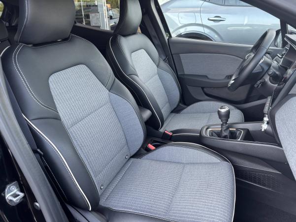 Vente en ligne Renault Clio 5 Clio TCe 90 au prix de 17 990 €