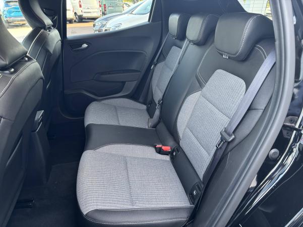 Vente en ligne Renault Clio 5 Clio TCe 90 au prix de 17 990 €