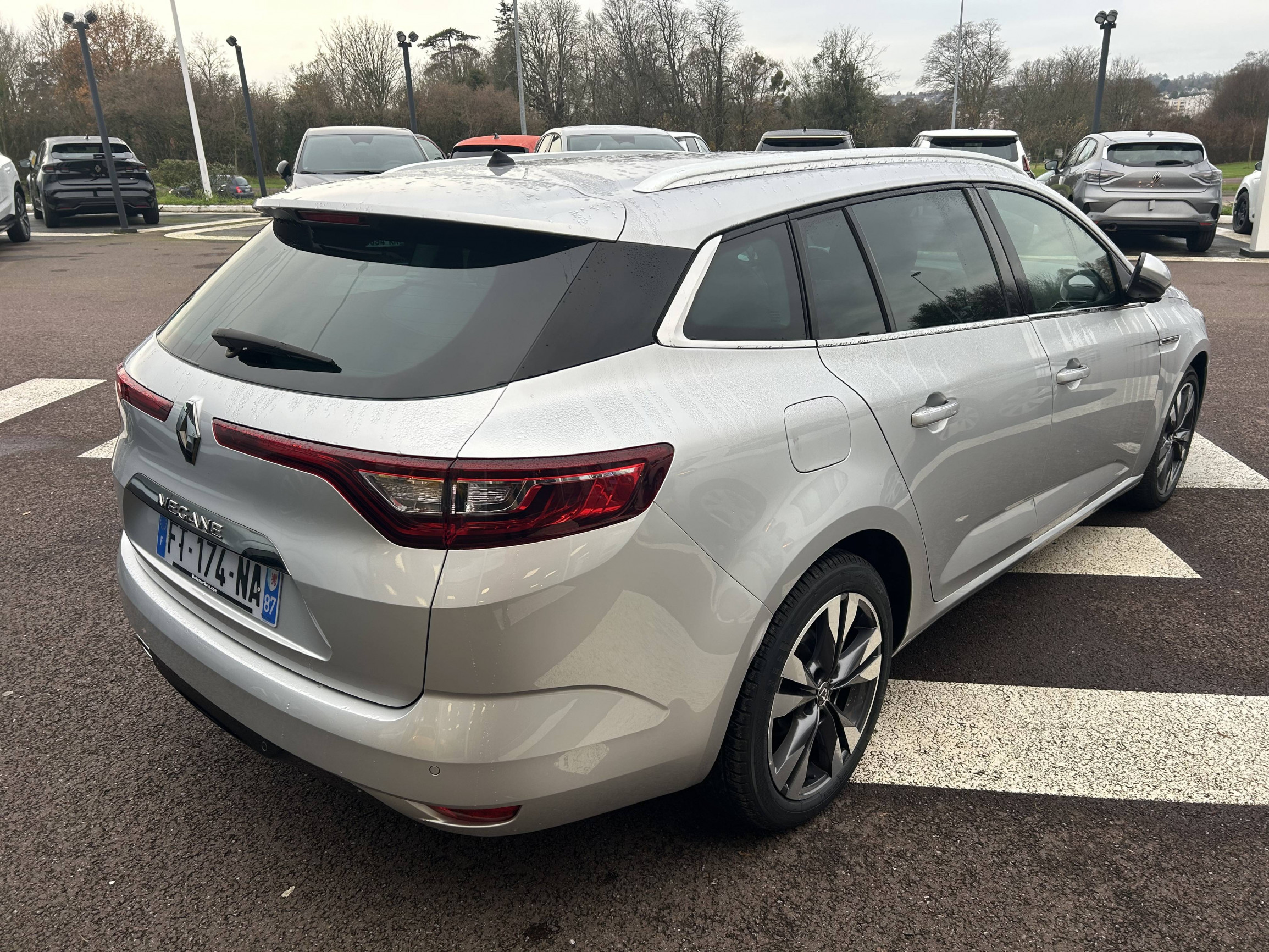 Vente en ligne Renault Megane 4 Estate Mégane IV Estate Blue dCi 115 EDC au prix de 15 990 €