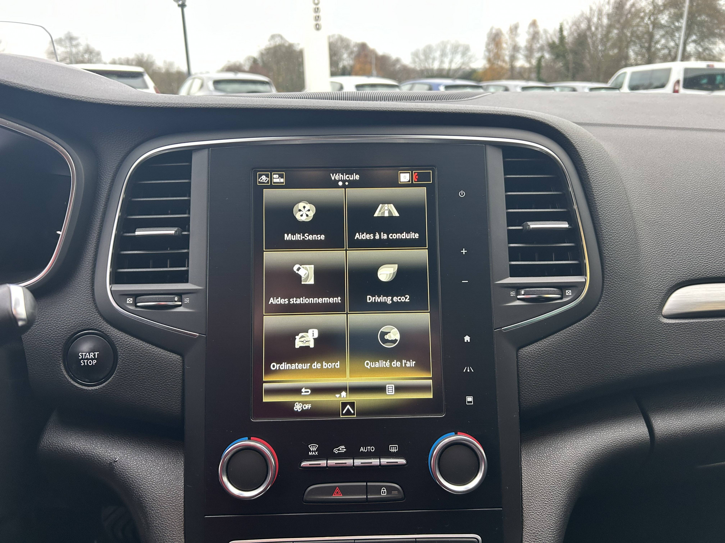 Vente en ligne Renault Megane 4 Estate Mégane IV Estate Blue dCi 115 EDC au prix de 15 990 €