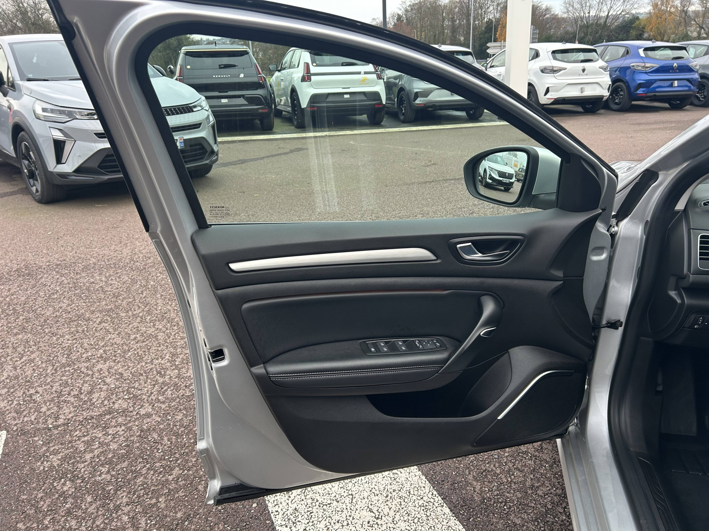 Vente en ligne Renault Megane 4 Estate Mégane IV Estate Blue dCi 115 EDC au prix de 15 990 €