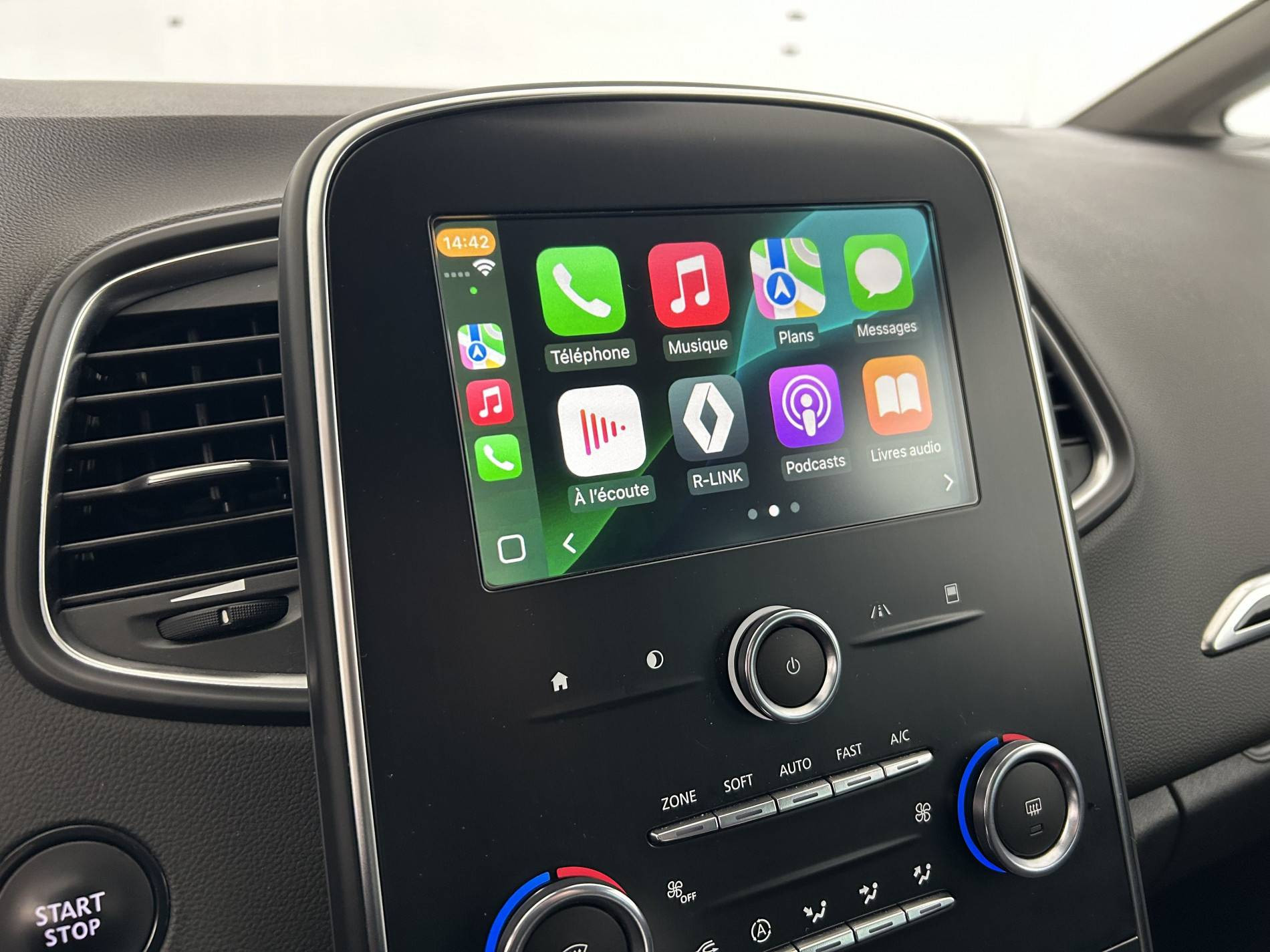 Vente en ligne Renault Grand Scenic 4 Grand Scenic Blue dCi 120 EDC au prix de 16 990 €