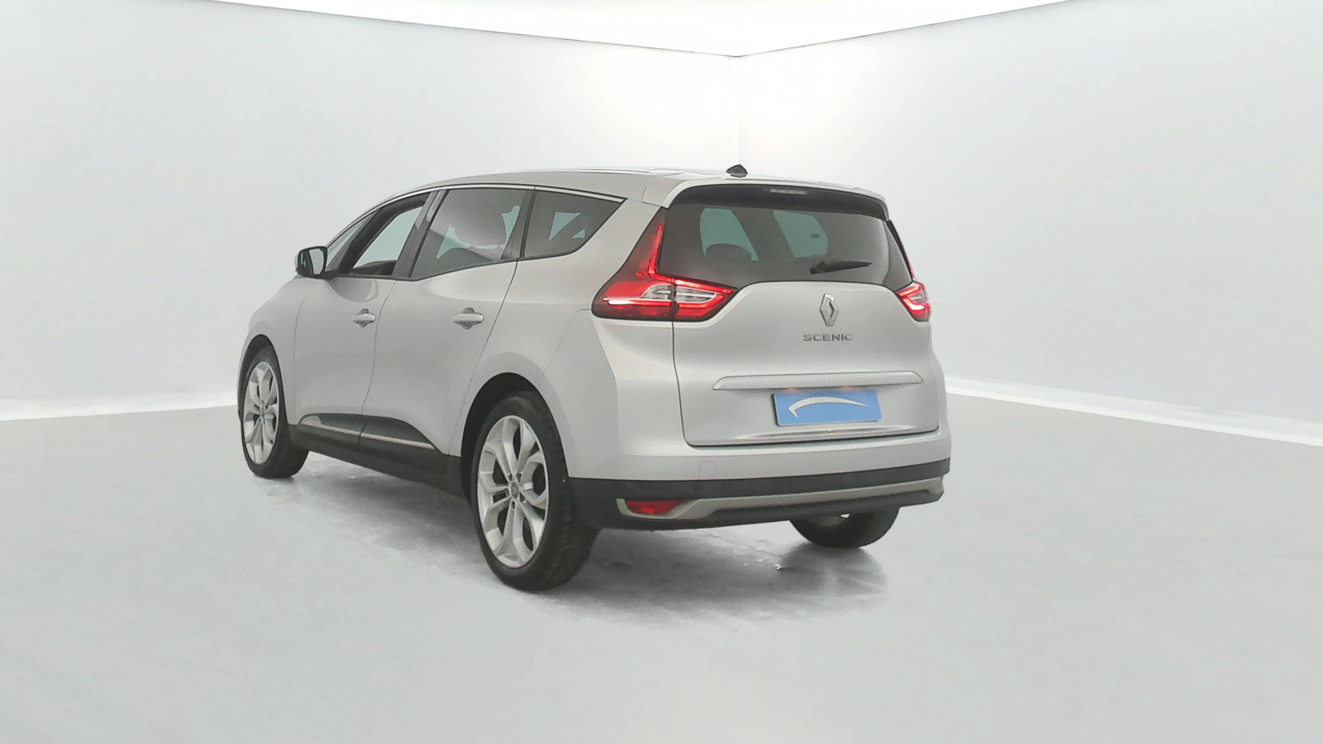 Vente en ligne Renault Grand Scenic 4 Grand Scenic Blue dCi 120 EDC au prix de 16 990 €