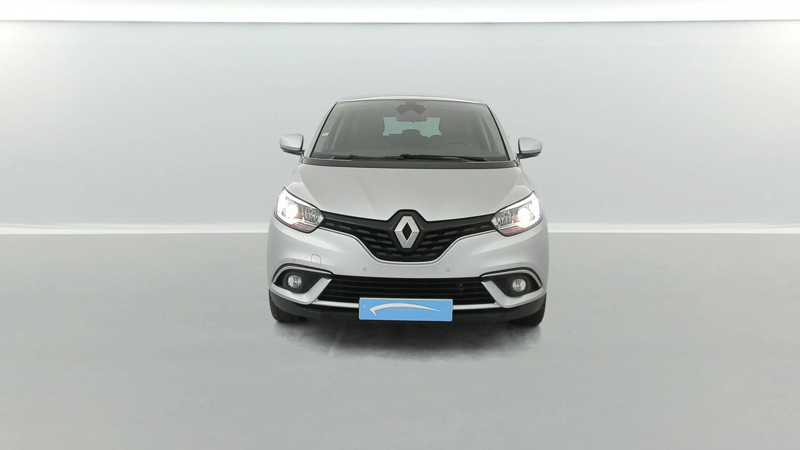 Vente en ligne Renault Grand Scenic 4 Grand Scenic Blue dCi 120 EDC au prix de 16 990 €