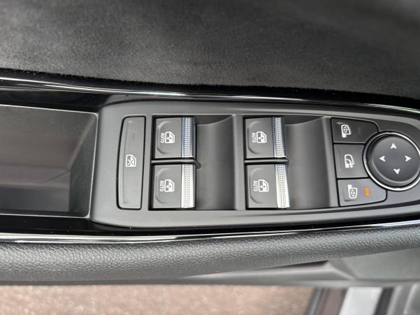Vente en ligne Renault Austral  E-Tech hybrid 200 au prix de 36 490 €