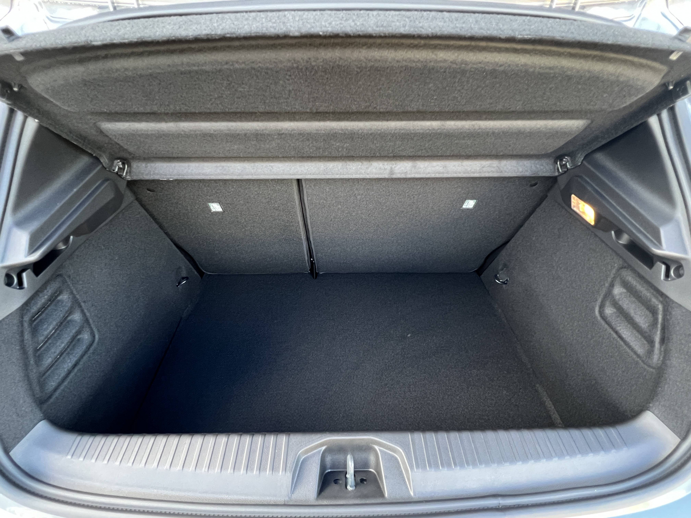 Vente en ligne Renault Clio 5 Clio E-Tech full hybrid 145 ch GSR2 au prix de 23 490 €