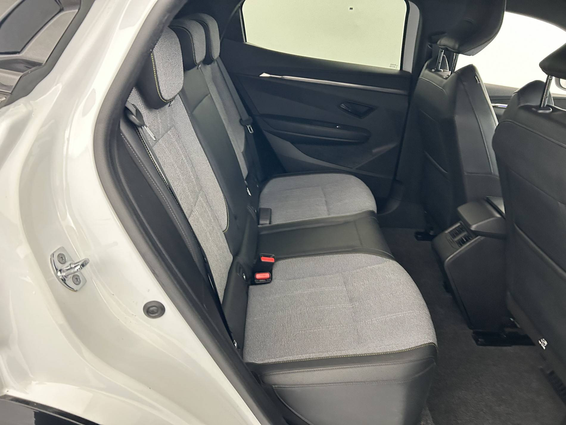 Vente en ligne Renault Megane E-Tech  EV60 220 ch optimum charge au prix de 21 990 €