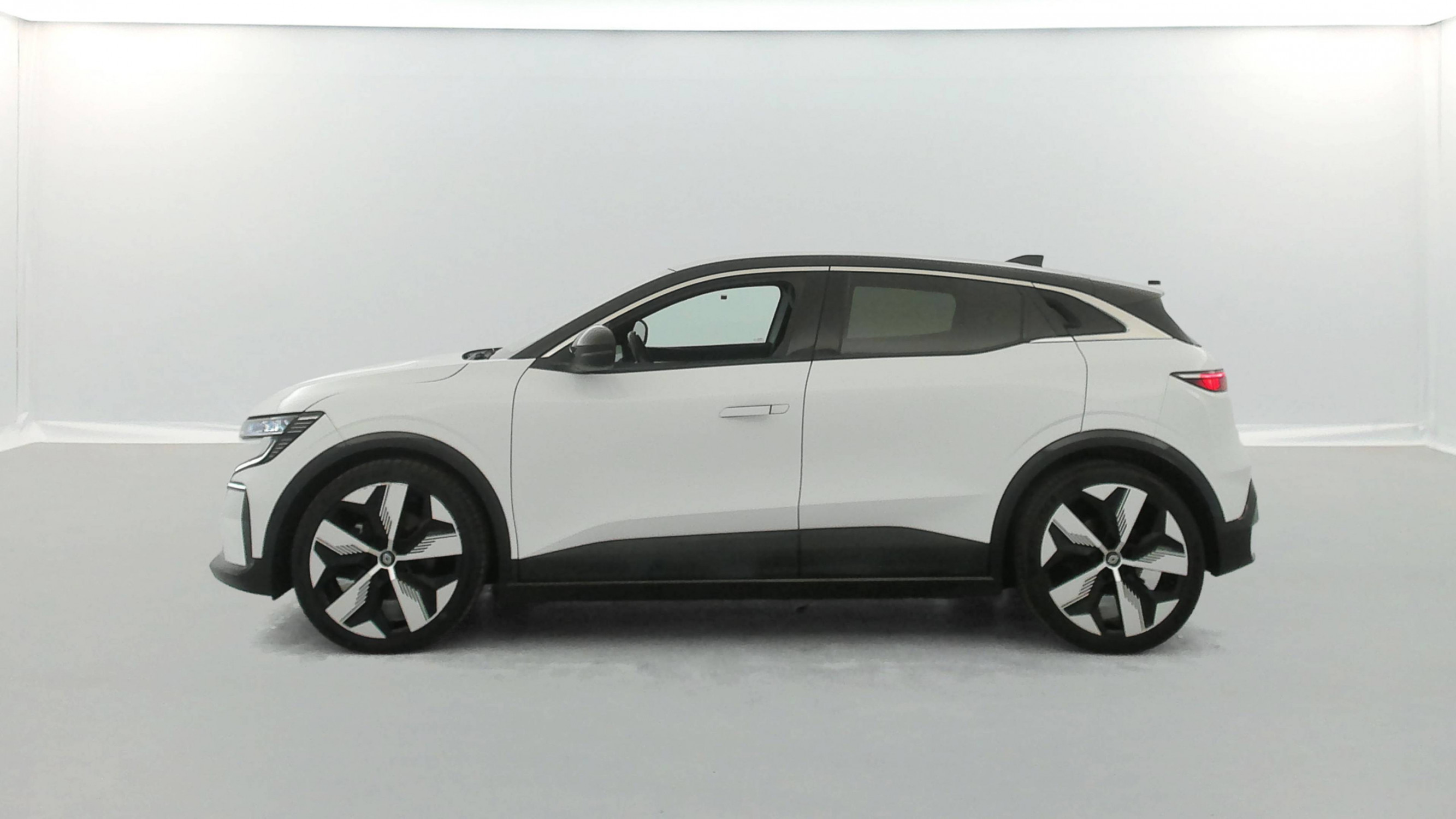 Vente en ligne Renault Megane E-Tech  EV60 220 ch optimum charge au prix de 21 990 €