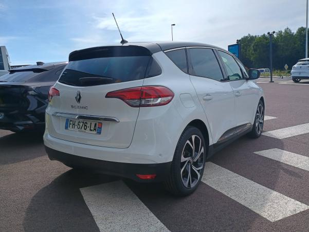Vente en ligne Renault Scenic 4 Scenic TCe 140 FAP EDC au prix de 18 990 €