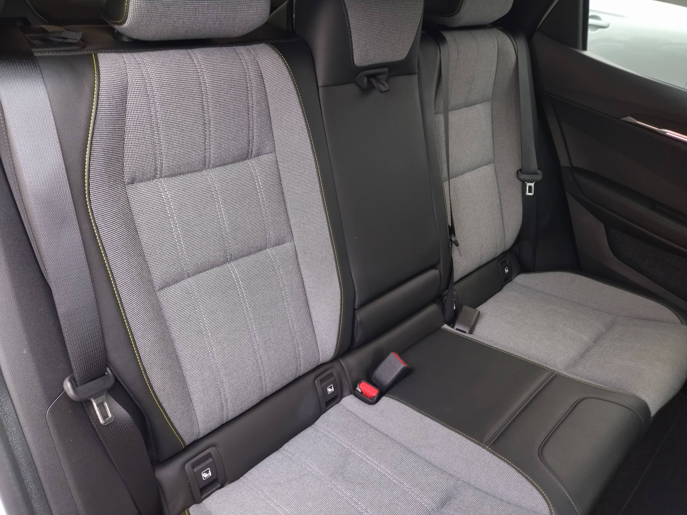 Vente en ligne Renault Scenic E-Tech  220 ch grande autonomie au prix de 39 990 €