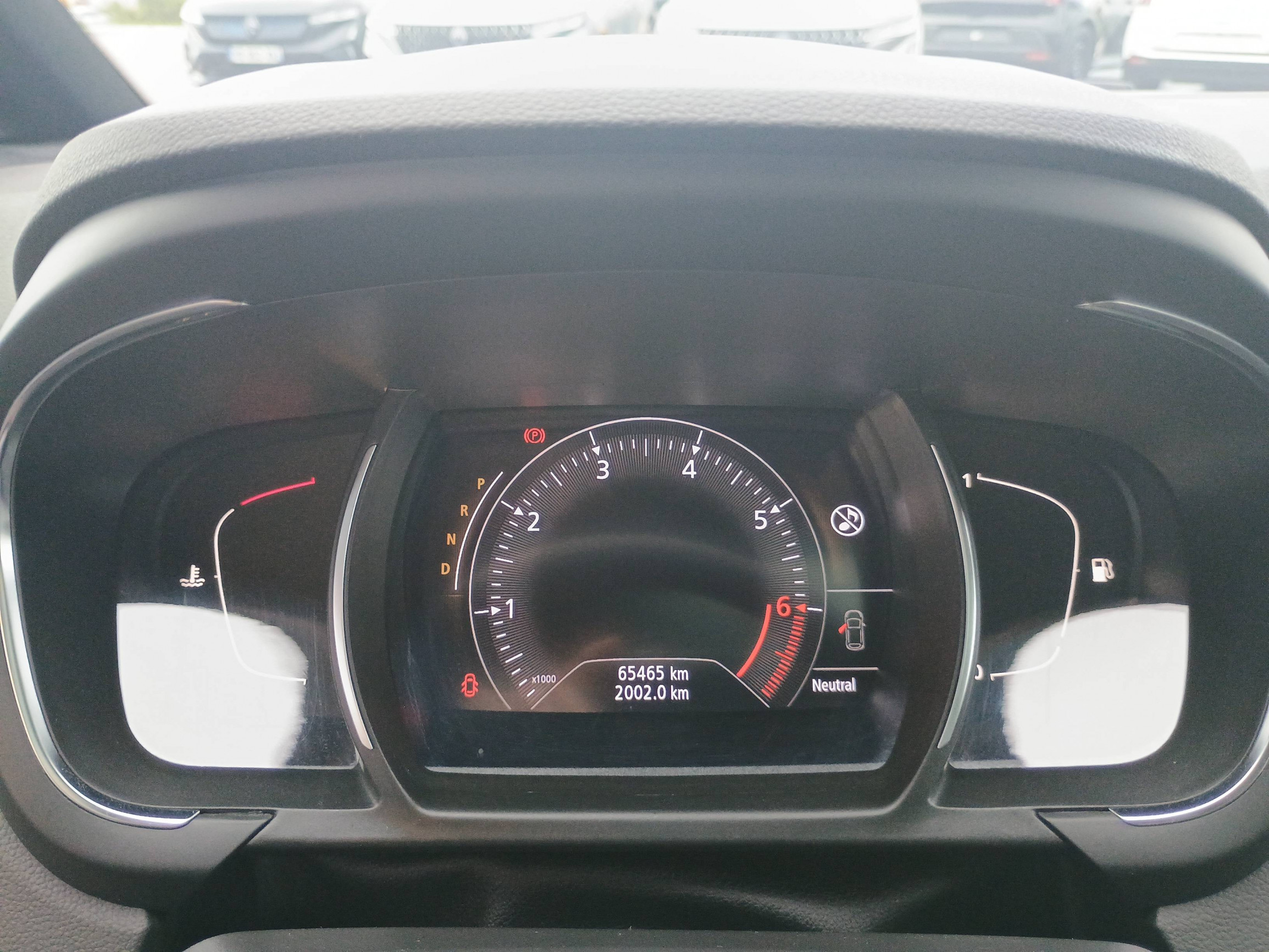 Vente en ligne Renault Grand Scenic 4 Grand Scenic TCe 160 EDC au prix de 25 790 €